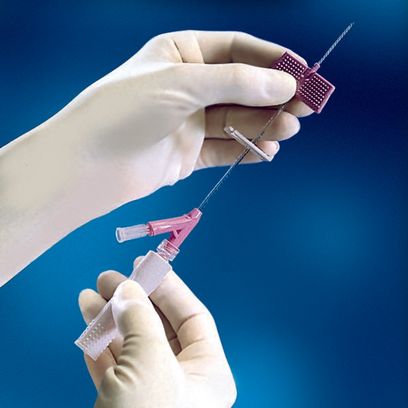 Closed Iv Catheter Saf-T-Intima™ 20 Gauge 1 Inch Bd Vialon Polyurethane Biomaterial Winged Hub Blood Control(1/Ea)